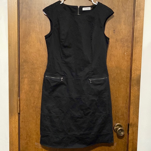 Calvin Klein Dresses & Skirts - CALVIN KLEIN black cotton sheath dress. Cap sleeves, back zip. Front zip pockets
